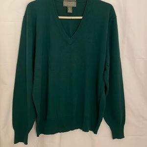 Lord & Taylor Kensington Collection MerinoWool V-neck Sweater Size M